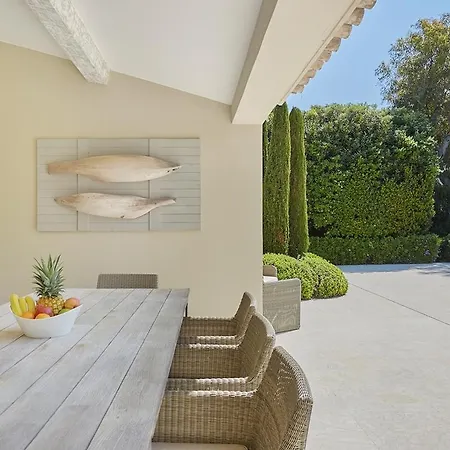 Fortune, Villa